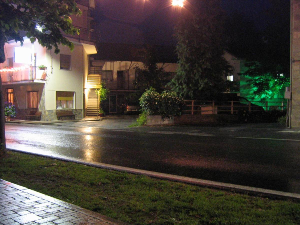 Hotel Ristorante Eden Calizzano Kültér fotó